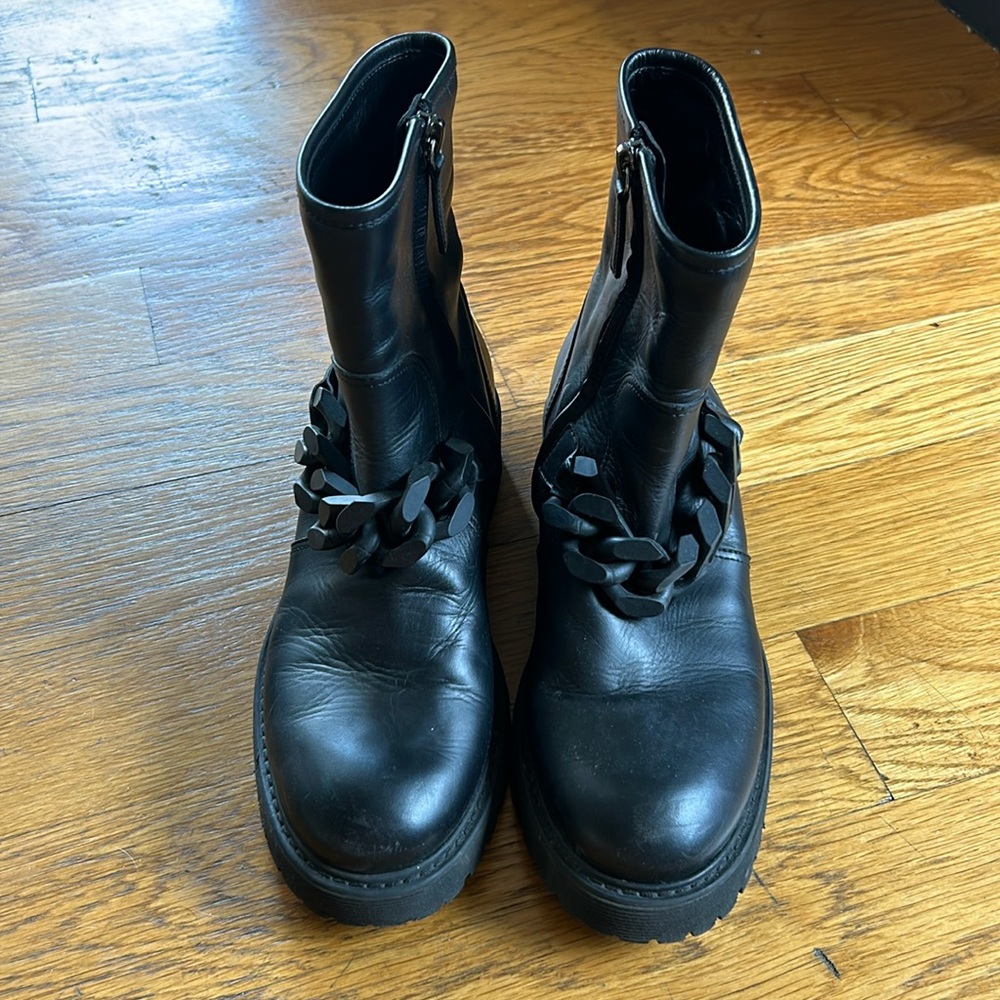 Giuseppe Zanotti black chain leather lug sole combat boots 8.5